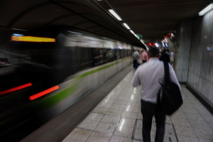 Σπείρα ληστών που «ψάρευε» τα θύματά της σε σταθμούς του Ηλεκτρικού και του Μετρό ξήλωσε η Ασφάλεια
