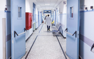 Δραματικές ελλείψεις φυσικοθεραπευτών στα Δημόσια Νοσοκομεία