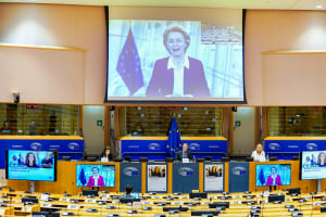 30-40.000 «λομπίστες» οργώνουν το Ευρωκοινοβούλιο- Δαπανούν 1,8 δισ. ευρώ το χρόνο