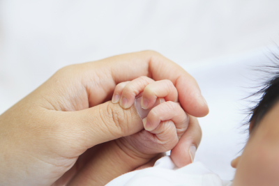 Φυσιολογικός τοκετός: Tα οφέλη για τη μητέρα και το μωρό