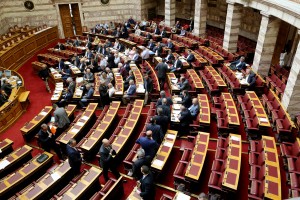 «Εκπαίδευση και προνοιακή πολιτική για τους Ρομά» συζητήθηκε στη Βουλή