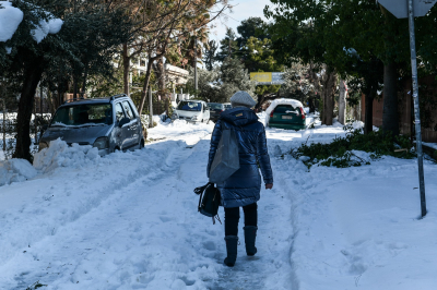 Το Χαλάνδρι είναι ακόμα... «θαμμένο στο χιόνι», ακόμα και 80 πόντοι στην περιοχή