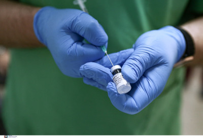 Τα εμβόλια Pfizer και AstraZeneca αποτελεσματικά στην Ινδική Μετάλλαξη