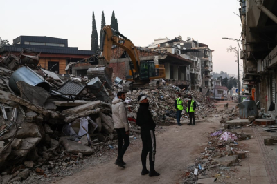 Ο θάνατος τους ακολουθούσε: Επταμελής οικογένεια γλίτωσε από τον σεισμό στην Τουρκία αλλά πέθανε από πυρκαγιά