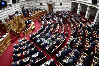 Βουλή: Αντίστροφη μέτρηση για την πρόταση μομφής – Σήμερα ξεκινάει η συζήτηση